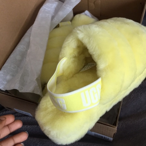 Shoes - Picture 3 of 16